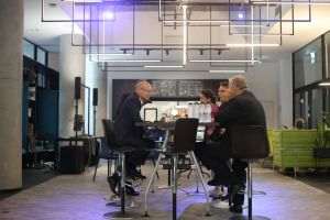 "Încrederea este afectată de criza politică"